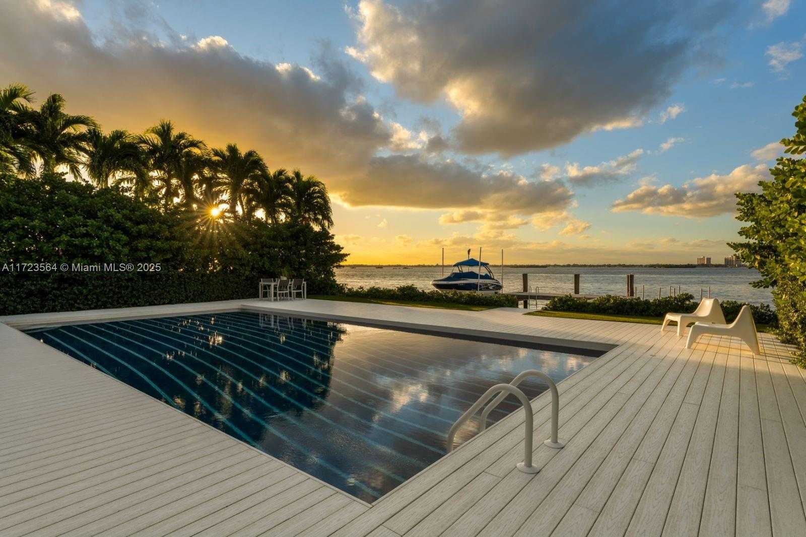 Small Image of 1065 NORTH SHORE DR, Miami Beach Number 32