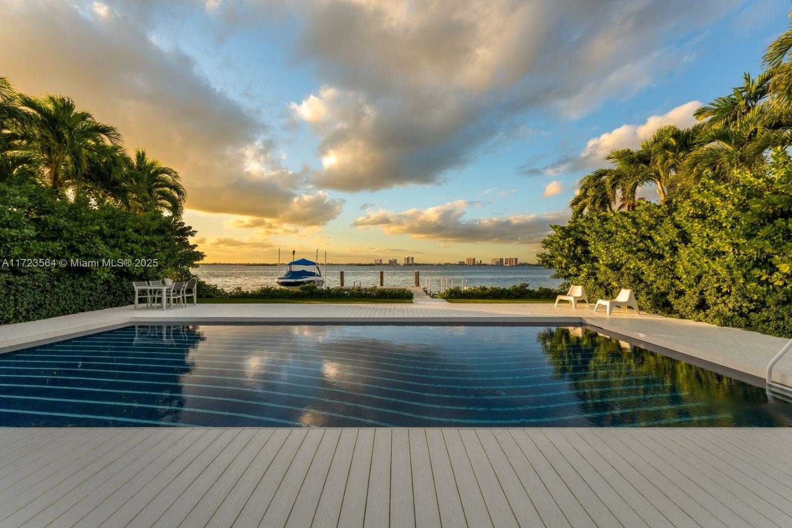 Small Image of 1065 NORTH SHORE DR, Miami Beach Number 34