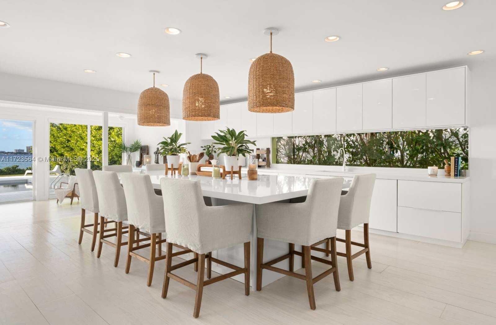 Small Image of 1065 NORTH SHORE DR, Miami Beach Number 6