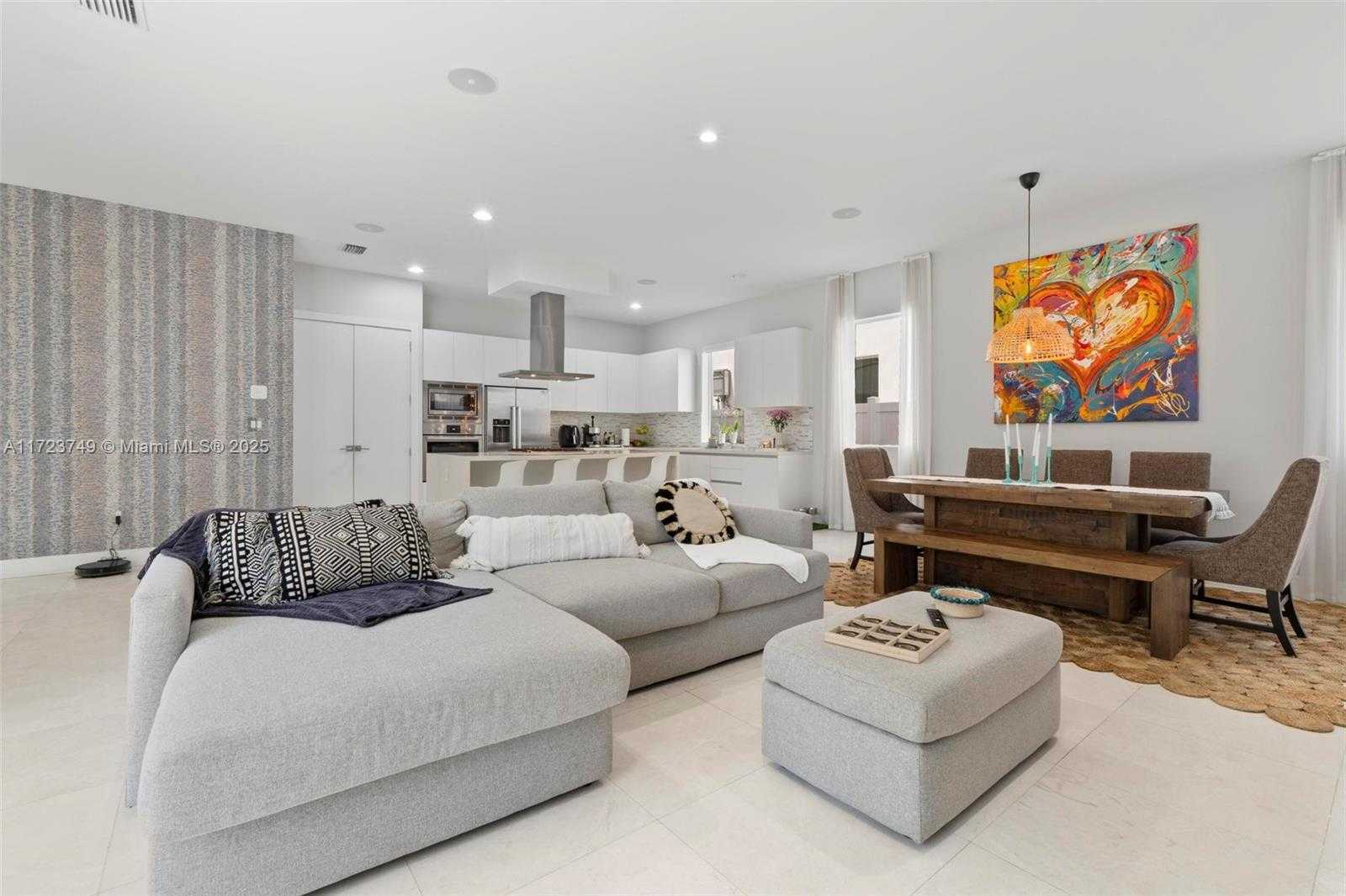 Small Image of 7457 NORTH WEST 101ST AVE, Doral Number 18
