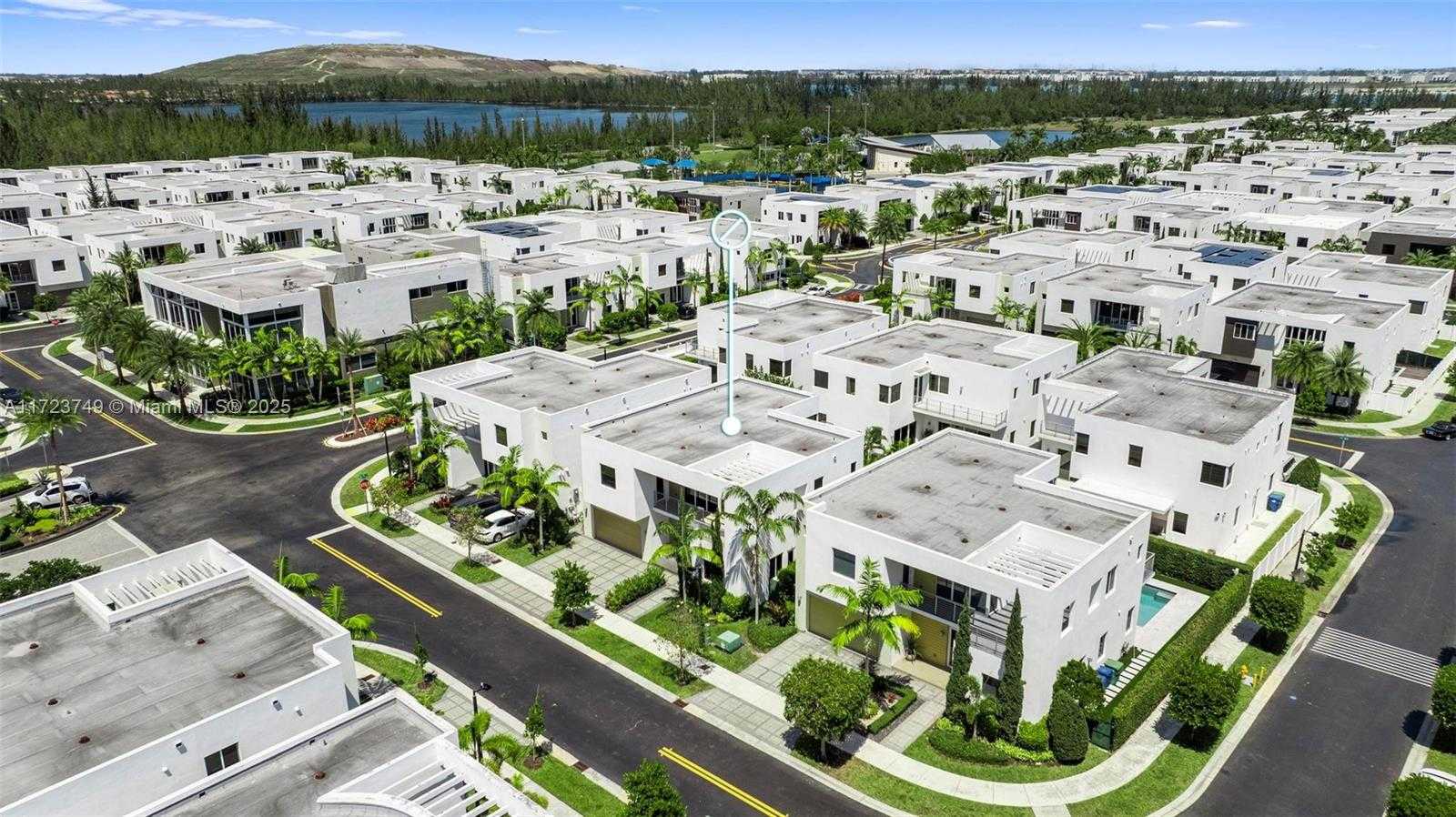 Small Image of 7457 NORTH WEST 101ST AVE, Doral Number 2