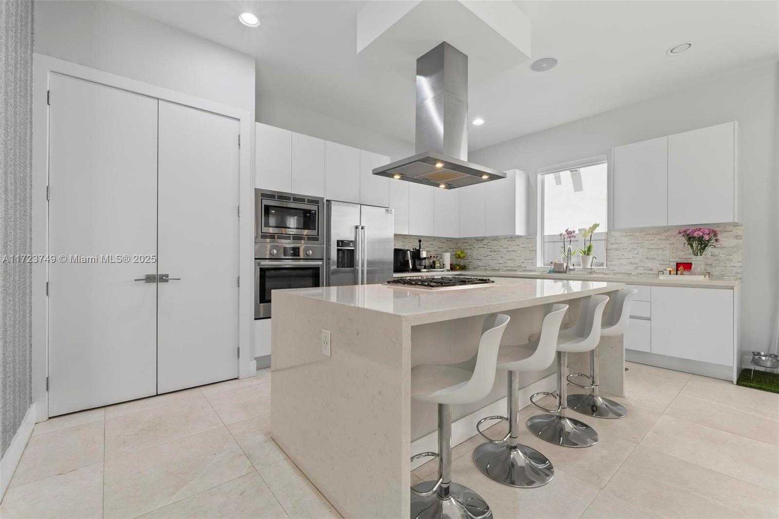 Small Image of 7457 NORTH WEST 101ST AVE, Doral Number 20