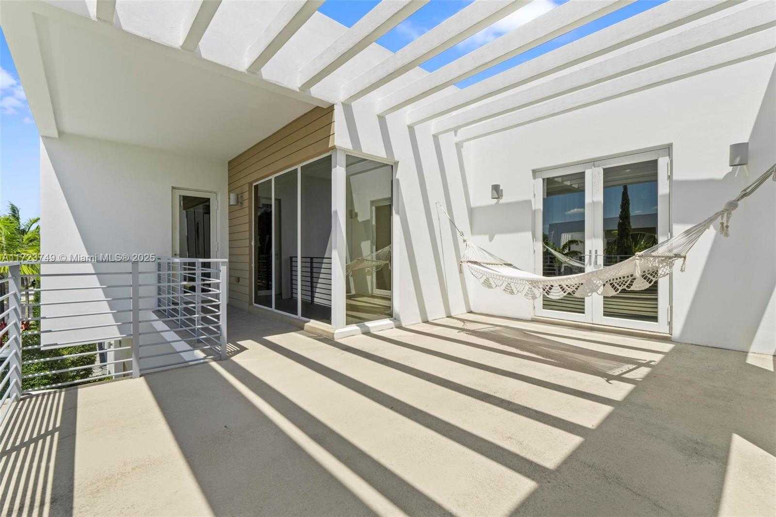 Small Image of 7457 NORTH WEST 101ST AVE, Doral Number 36