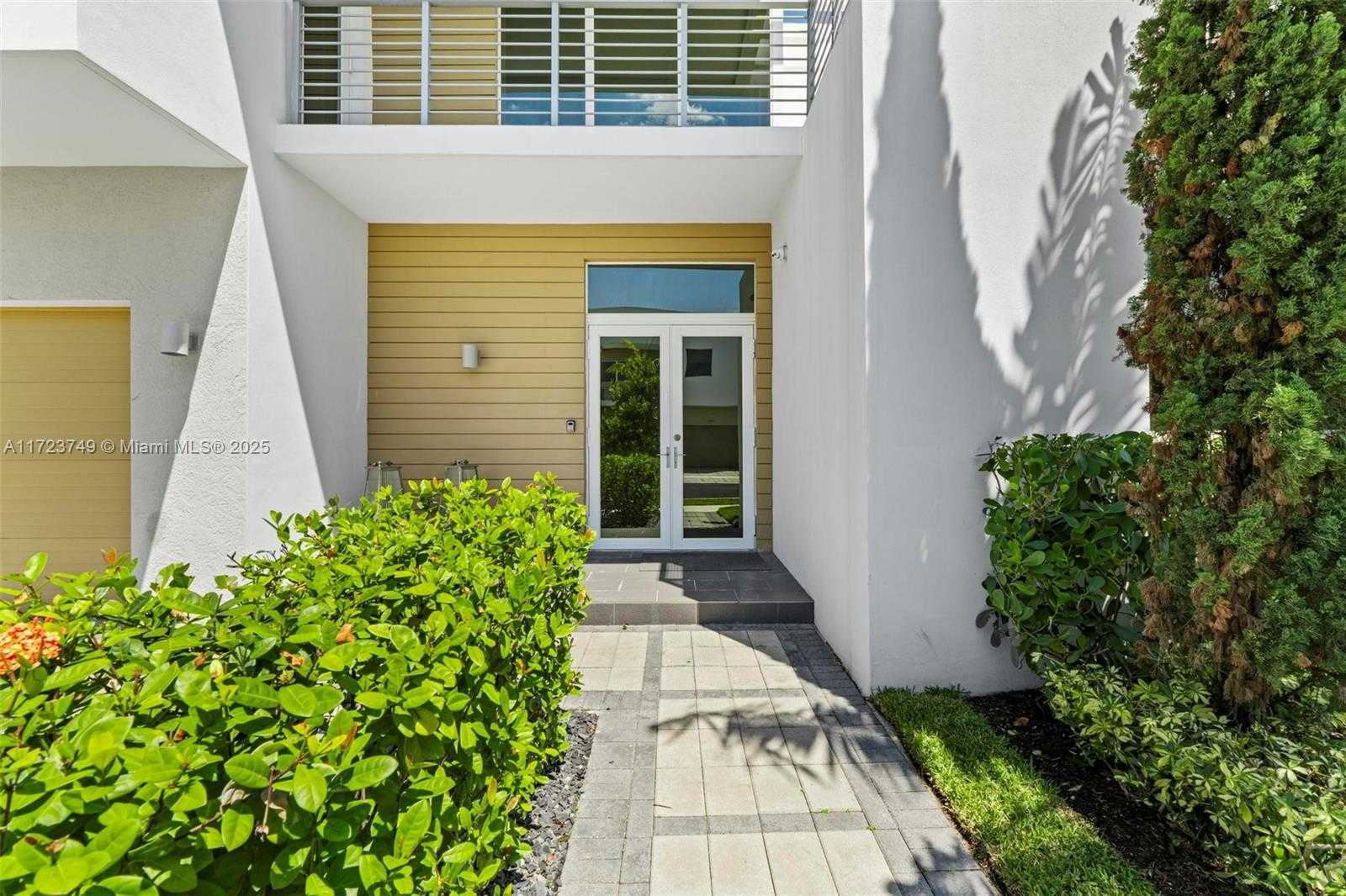 Small Image of 7457 NORTH WEST 101ST AVE, Doral Number 5