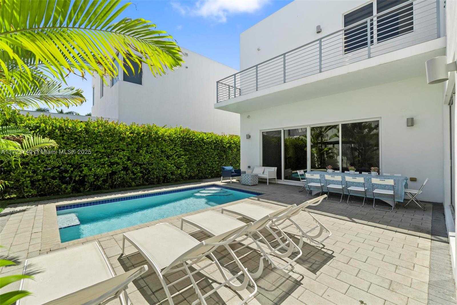 Small Image of 7457 NORTH WEST 101ST AVE, Doral Number 9