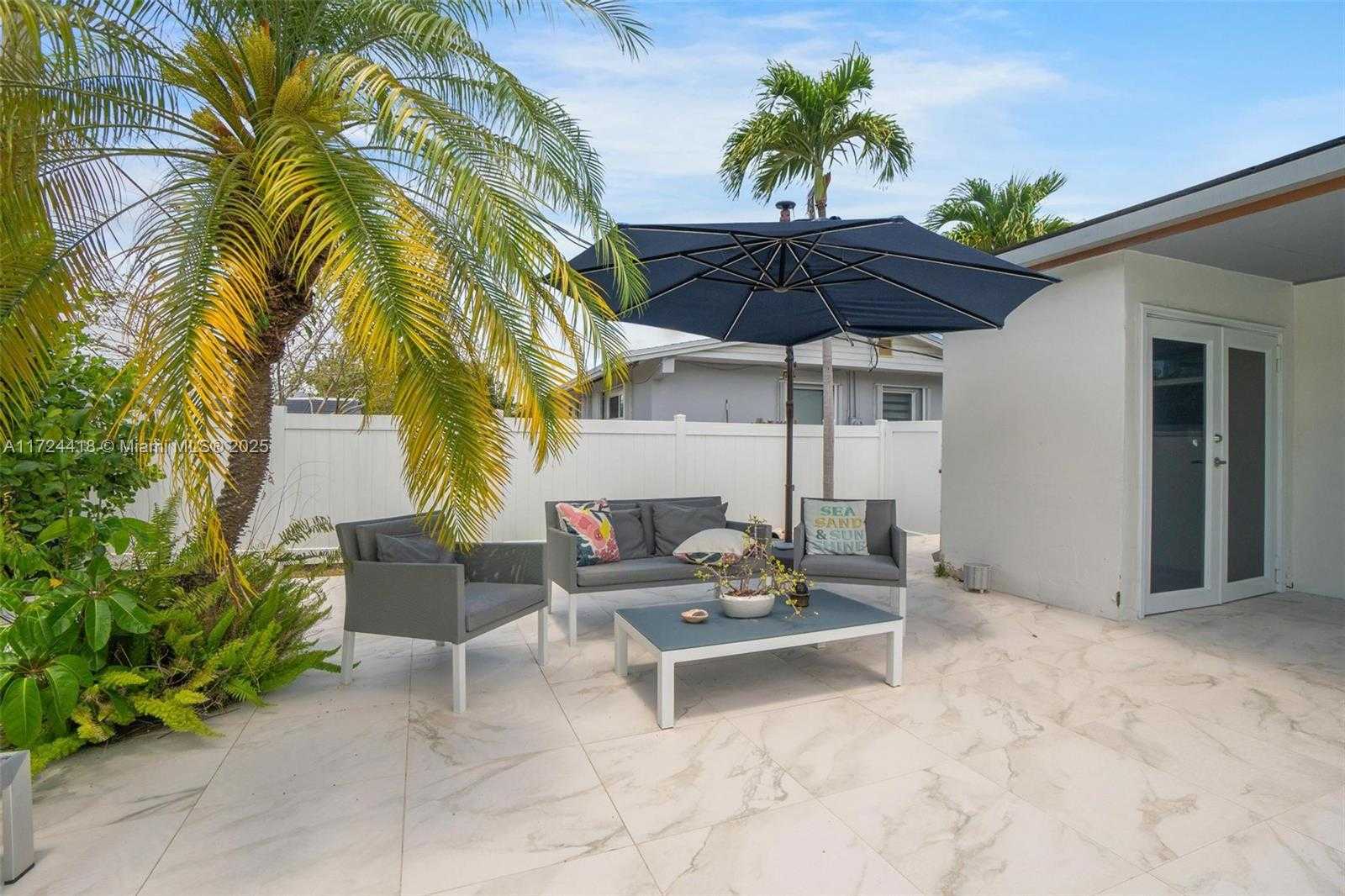 Small Image of 15100 SOUTH WEST 89TH CT, Palmetto Bay Number 29