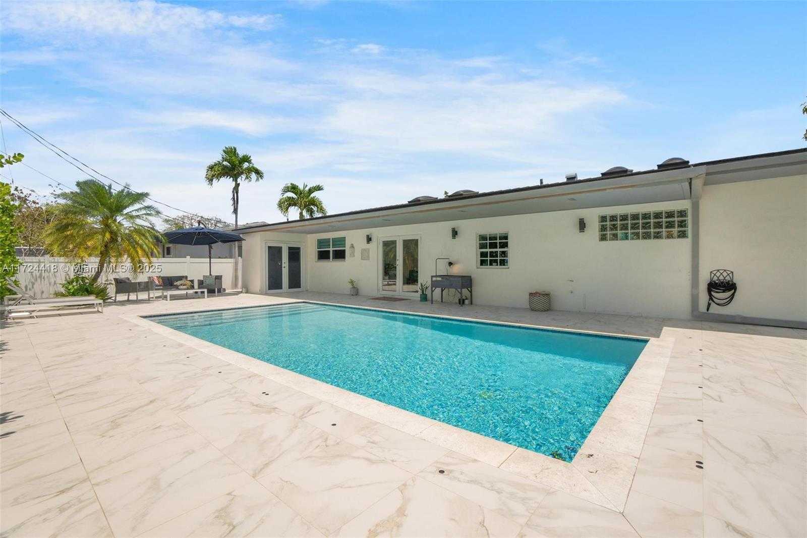 Small Image of 15100 SOUTH WEST 89TH CT, Palmetto Bay Number 34
