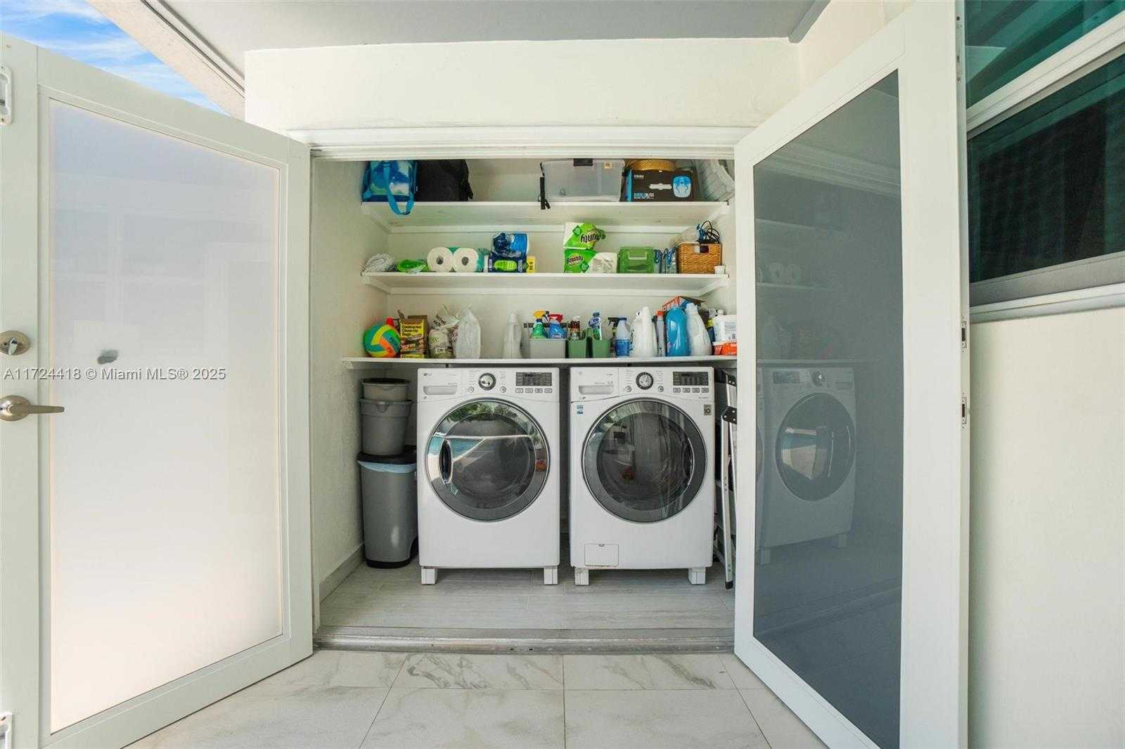 Small Image of 15100 SOUTH WEST 89TH CT, Palmetto Bay Number 38