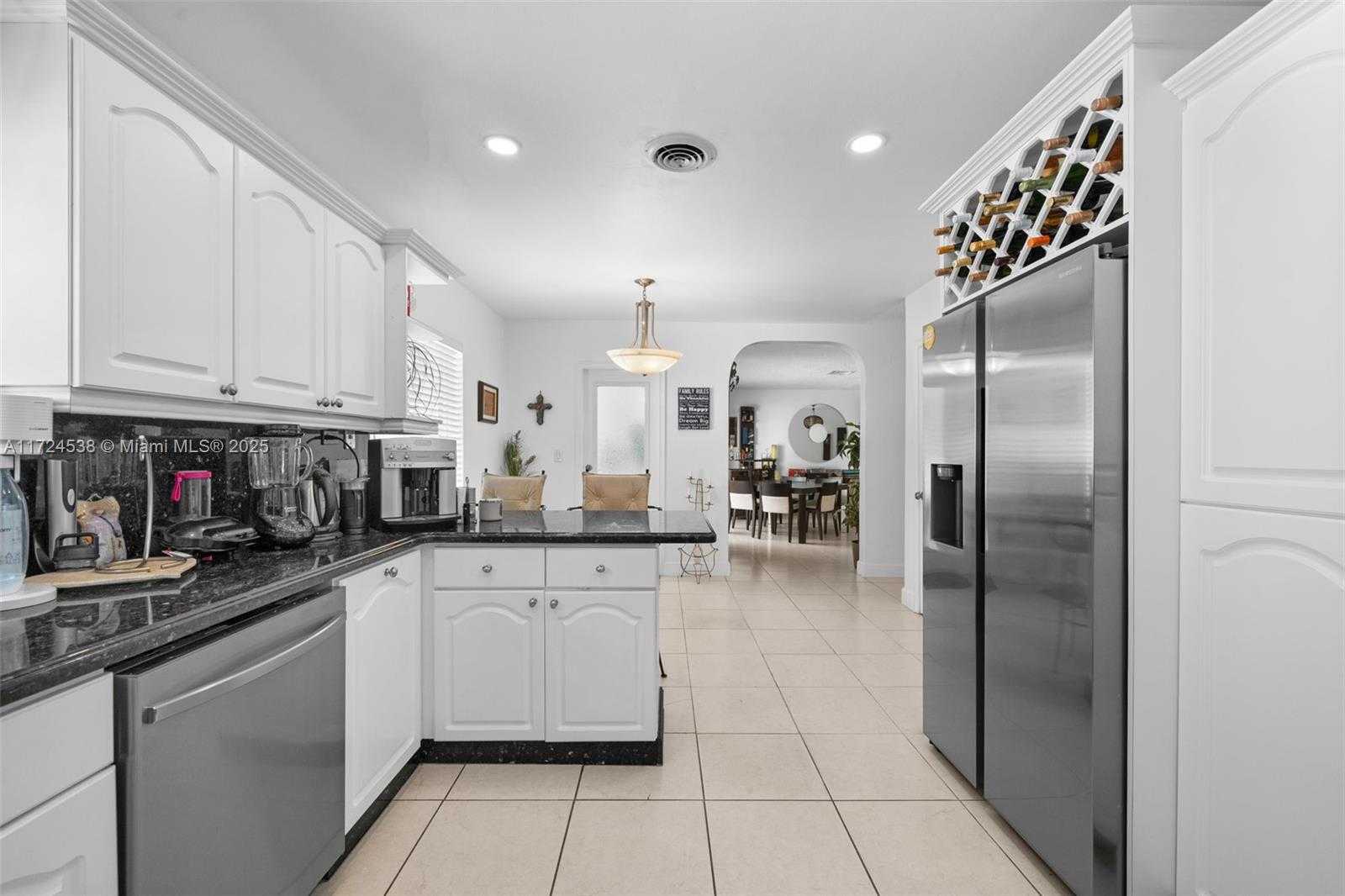 Small Image of 2325 NORTH EAST 191ST ST, Miami Number 19