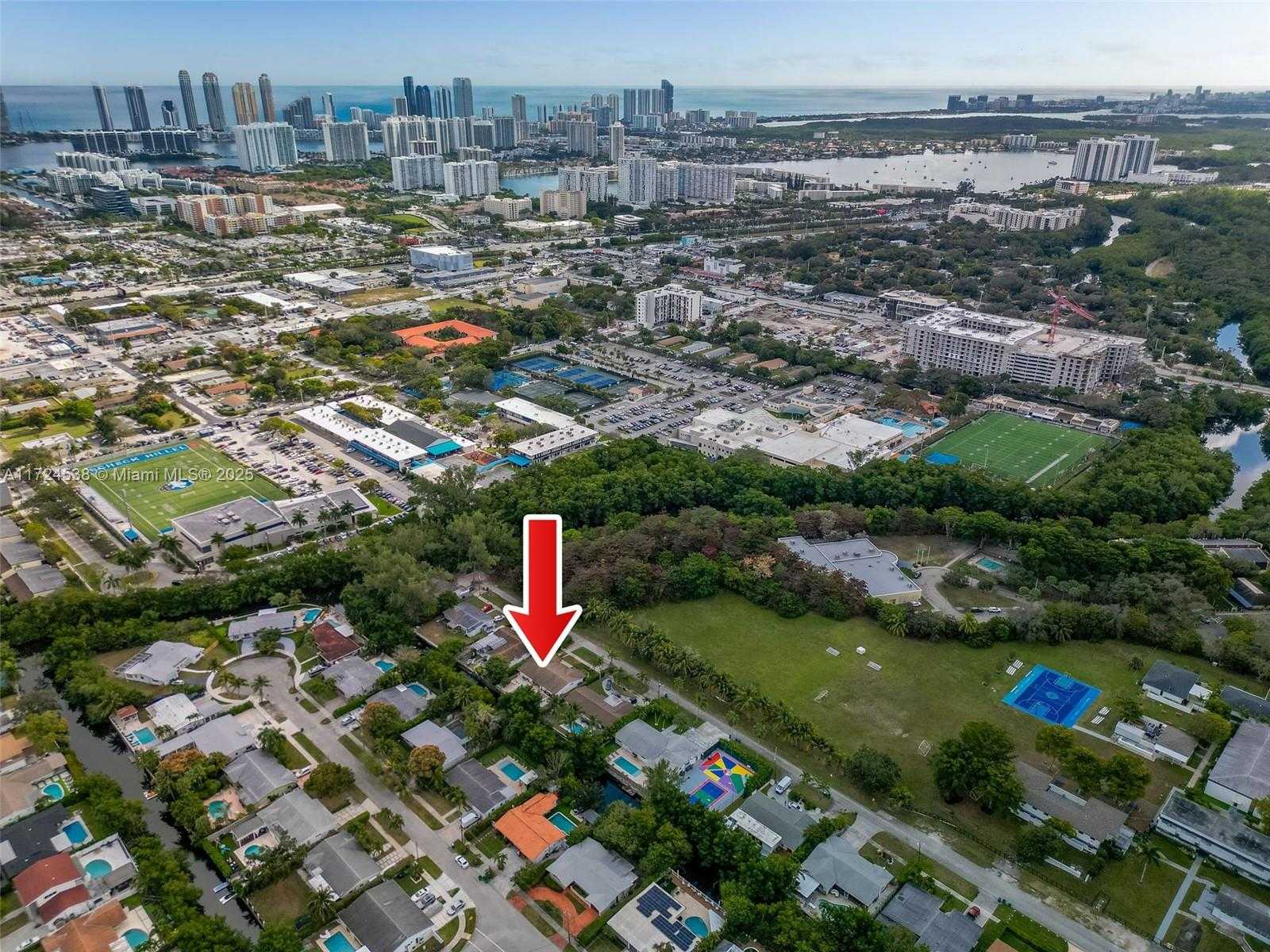 Small Image of 2325 NORTH EAST 191ST ST, Miami Number 34
