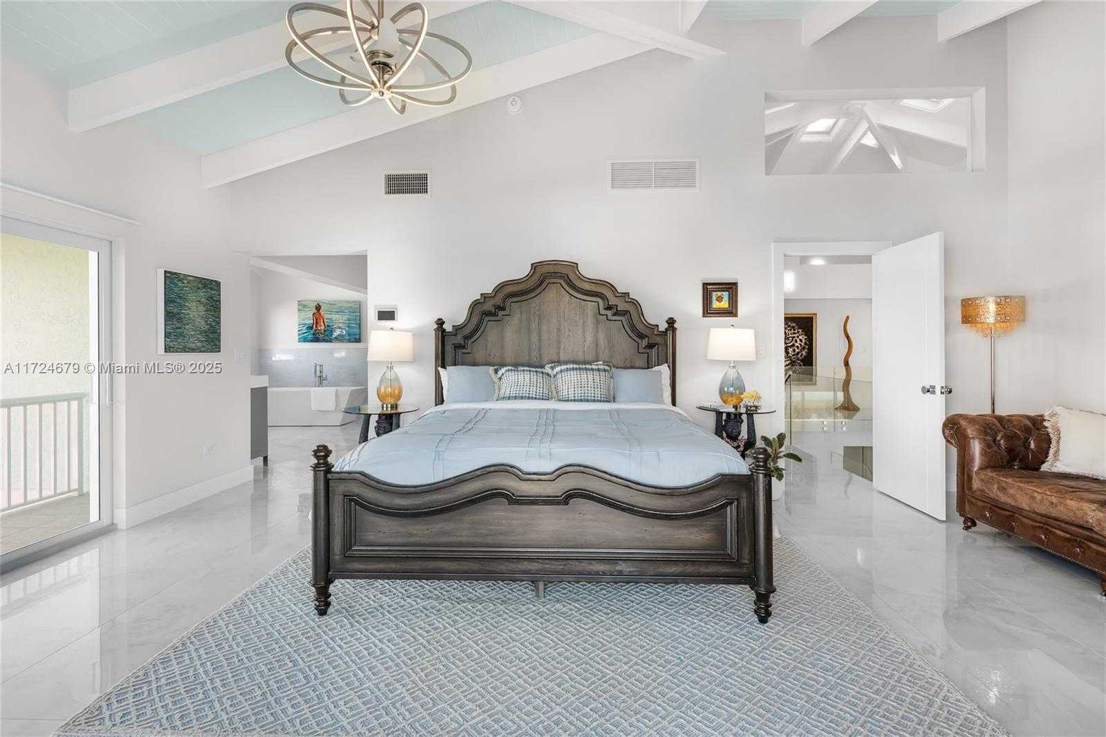 Small Image of 186 BAYVIEW DR, Islamorada Number 23