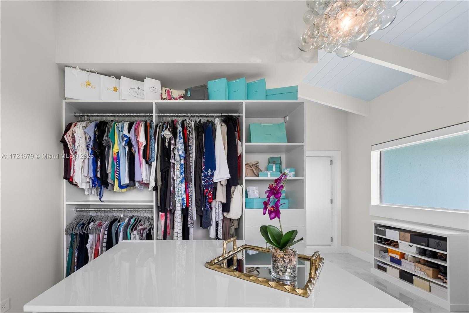Small Image of 186 BAYVIEW DR, Islamorada Number 32
