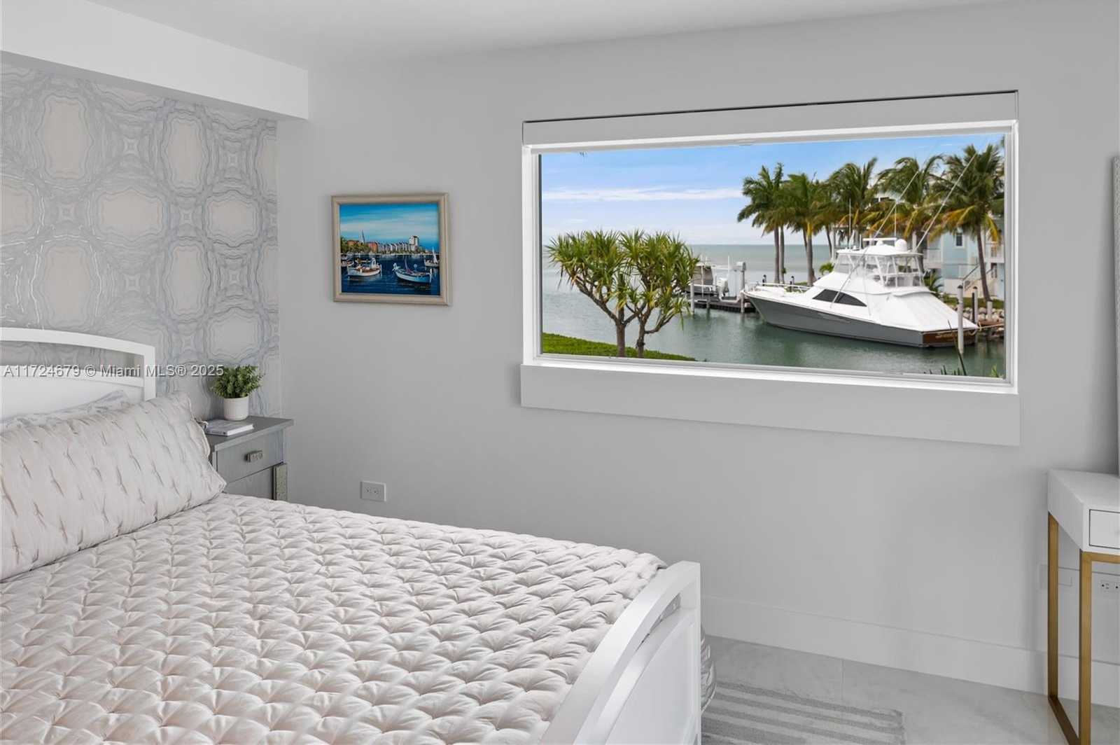 Small Image of 186 BAYVIEW DR, Islamorada Number 41