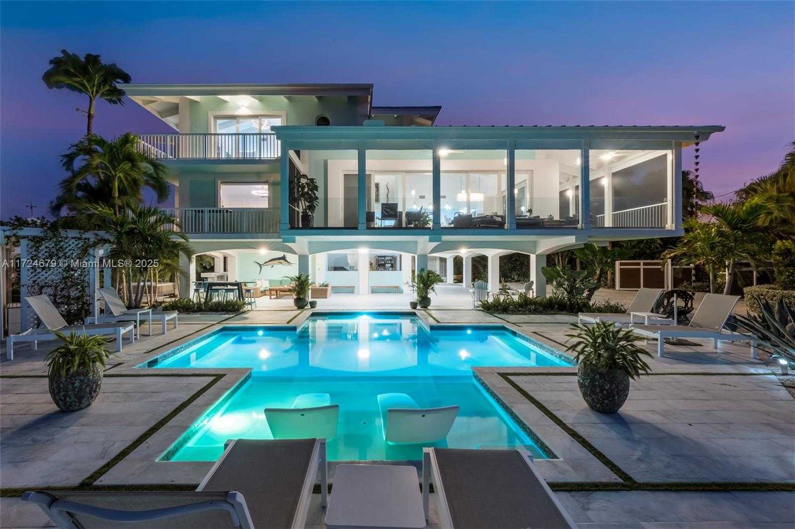 Small Image of 186 BAYVIEW DR, Islamorada Number 58
