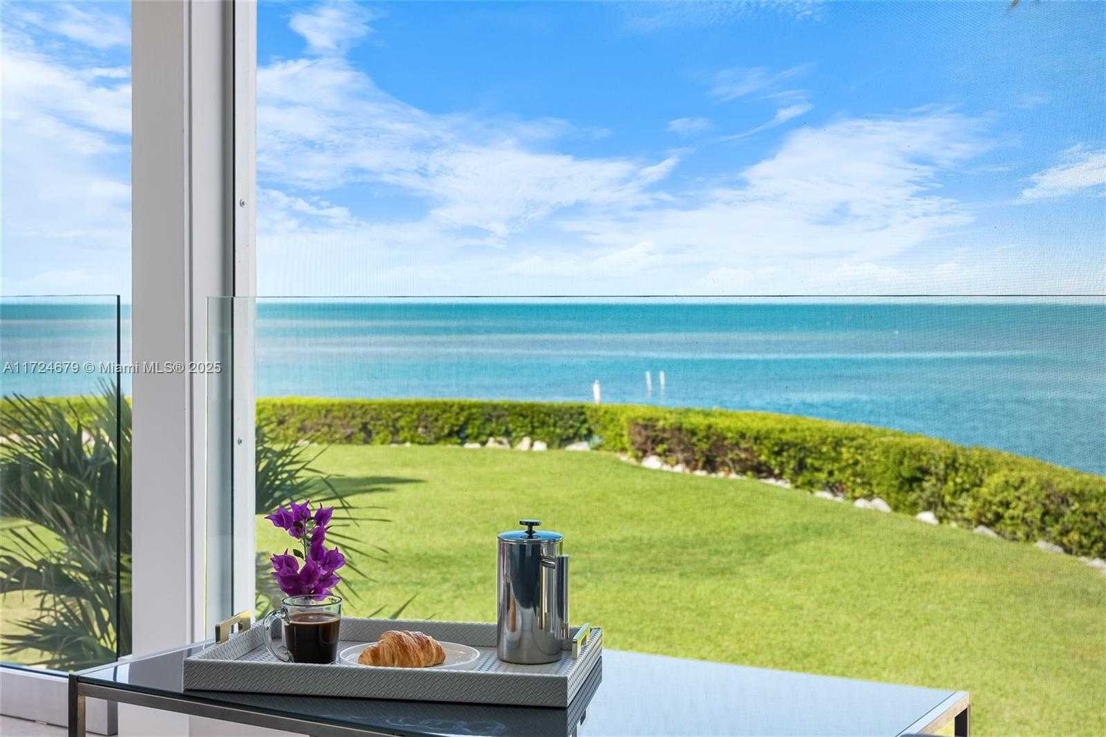 Small Image of 186 BAYVIEW DR, Islamorada Number 6