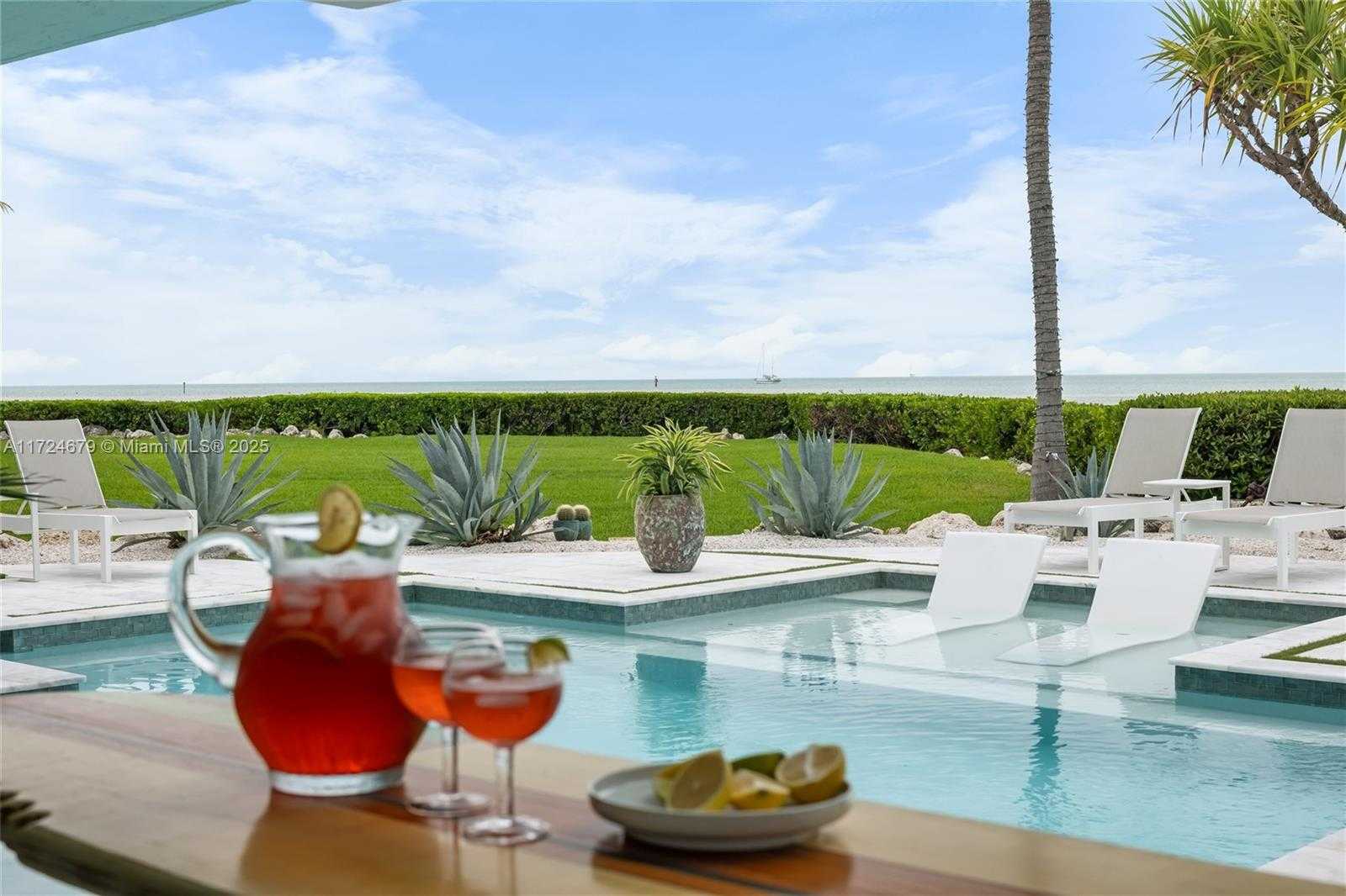 Small Image of 186 BAYVIEW DR, Islamorada Number 67