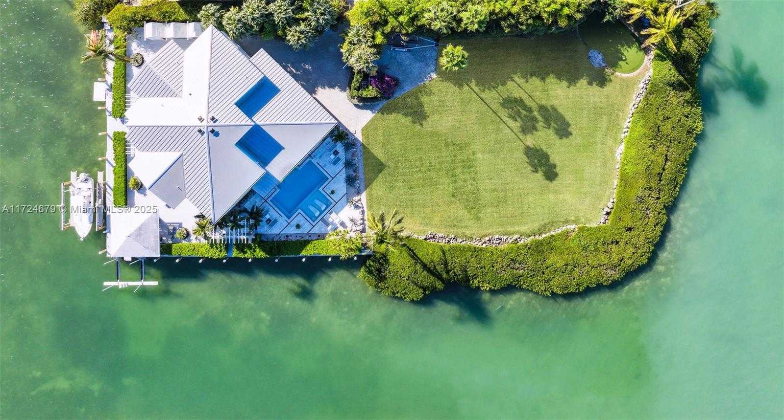 Small Image of 186 BAYVIEW DR, Islamorada Number 74