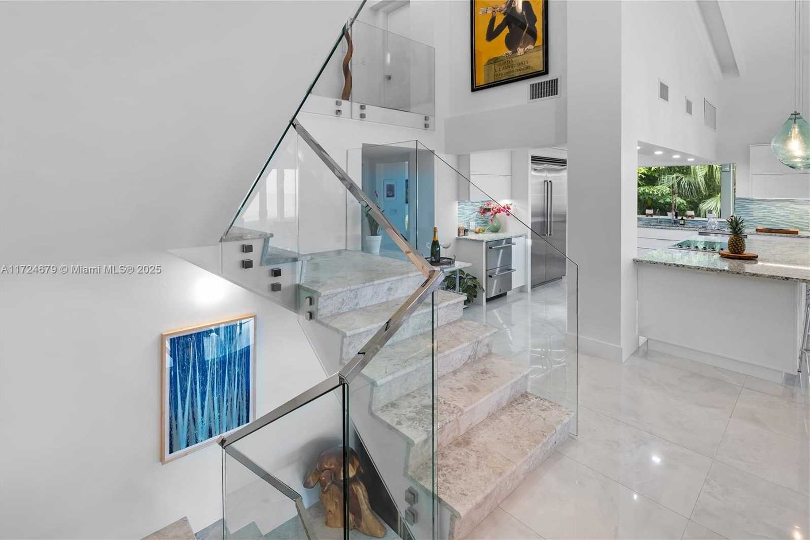 Small Image of 186 BAYVIEW DR, Islamorada Number 8