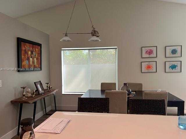 Small Image of 4357 MAGNOLIA RIDGE DR, Weston Number 32