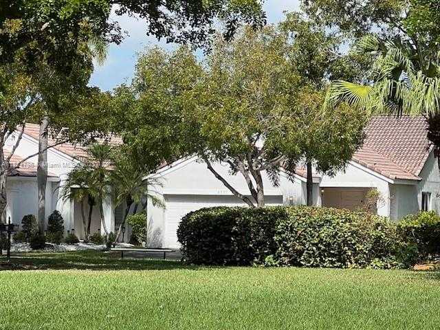 Small Image of 4357 MAGNOLIA RIDGE DR, Weston Number 4