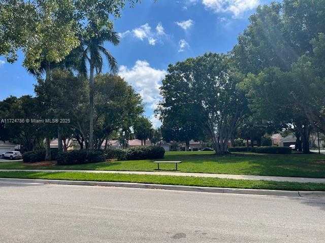 Small Image of 4357 MAGNOLIA RIDGE DR, Weston Number 40
