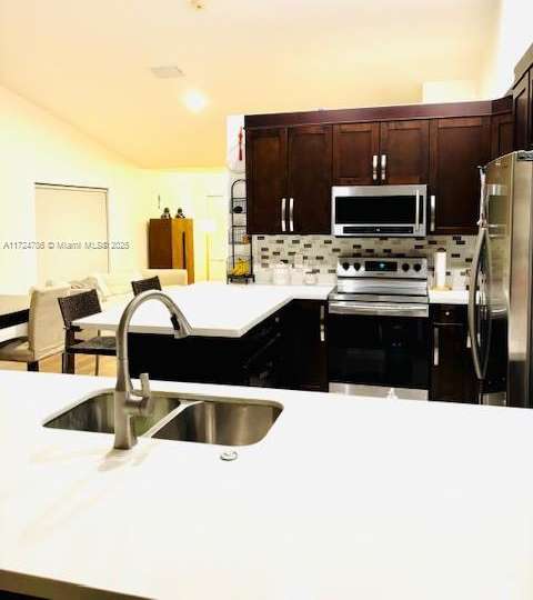 Small Image of 4357 MAGNOLIA RIDGE DR, Weston Number 9