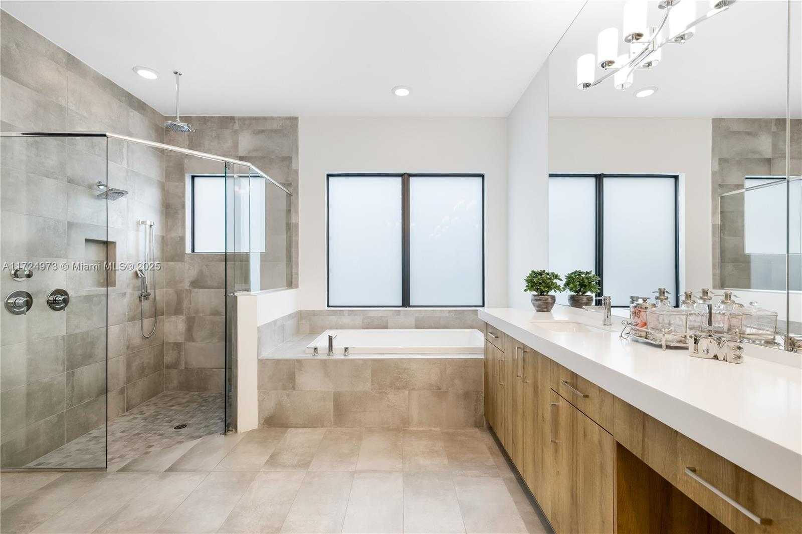 Small Image of 8853 NEW RIVER FALLS RD, Boca Raton Number 11