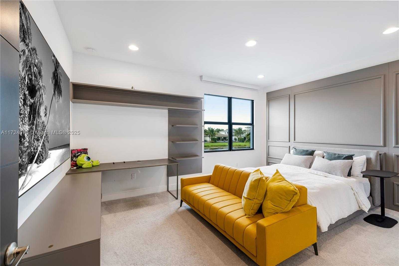 Small Image of 8853 NEW RIVER FALLS RD, Boca Raton Number 17