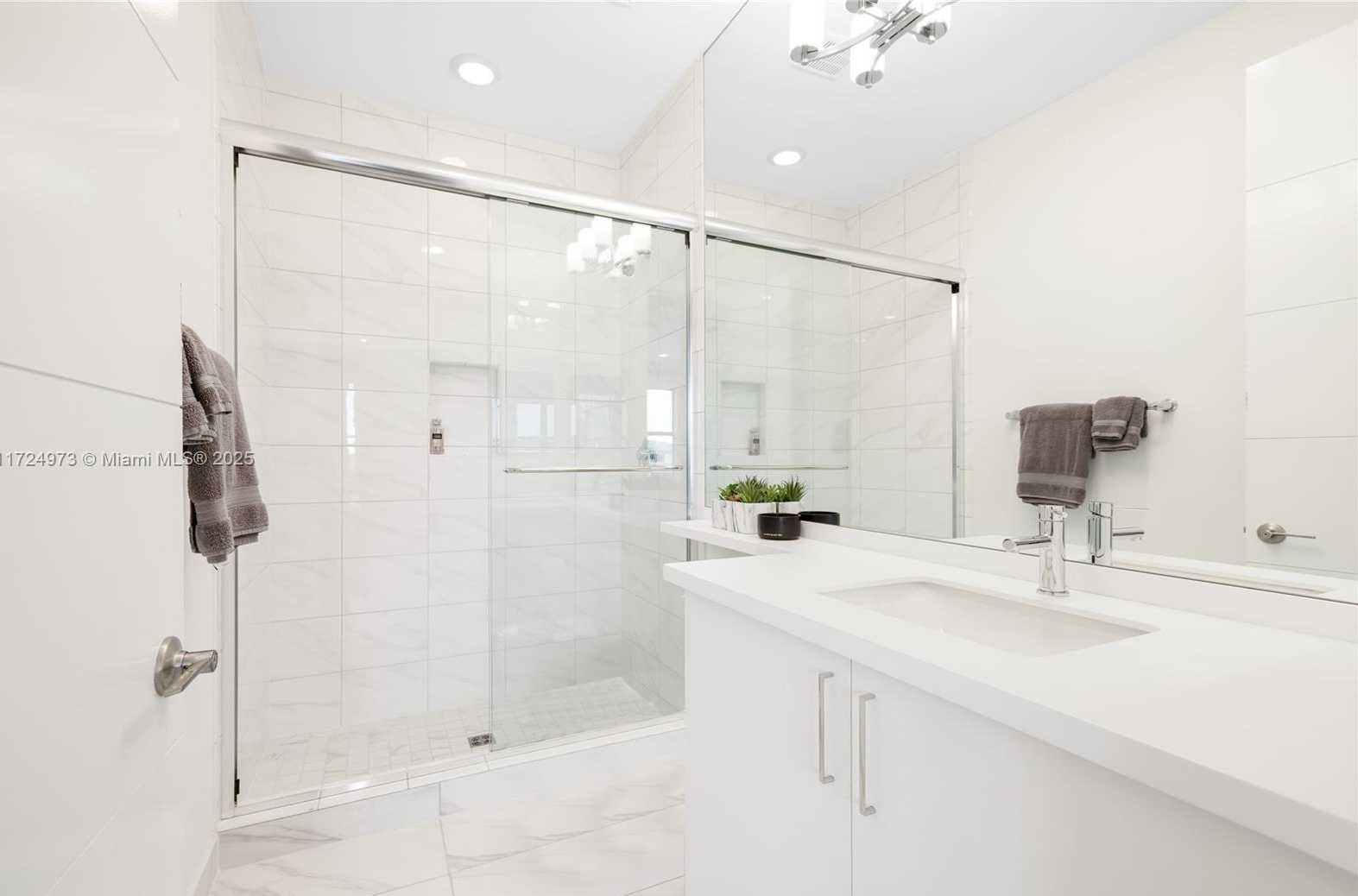 Small Image of 8853 NEW RIVER FALLS RD, Boca Raton Number 19