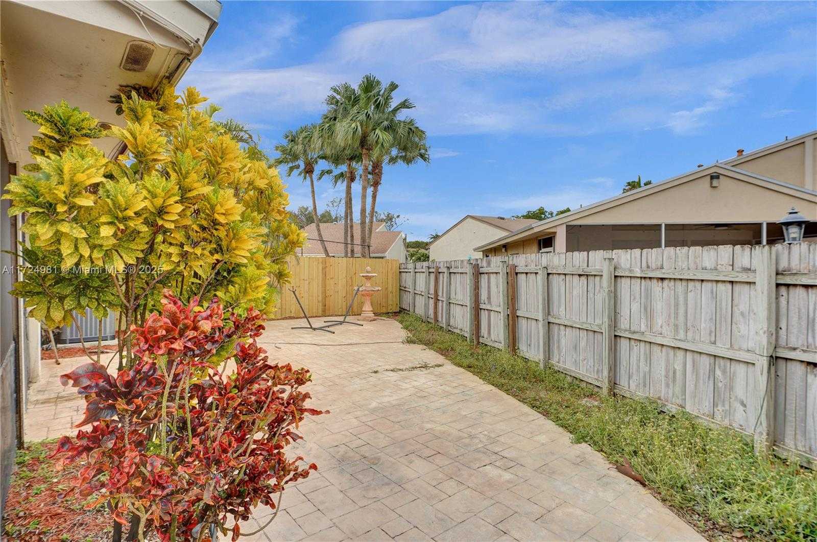 Small Image of 21812 SOUTH WEST 98TH PL, Cutler Bay Number 40