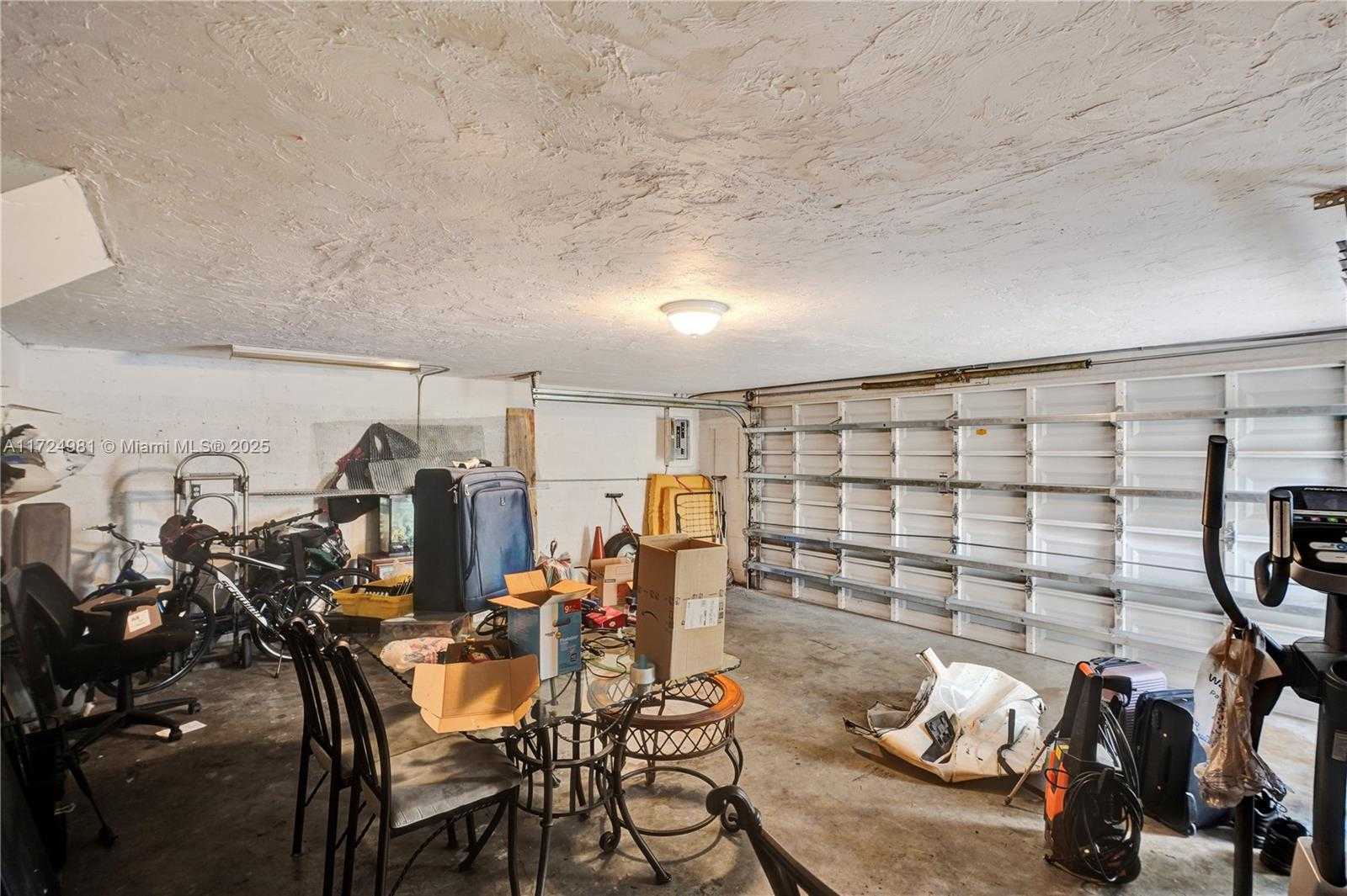 Small Image of 21812 SOUTH WEST 98TH PL, Cutler Bay Number 47