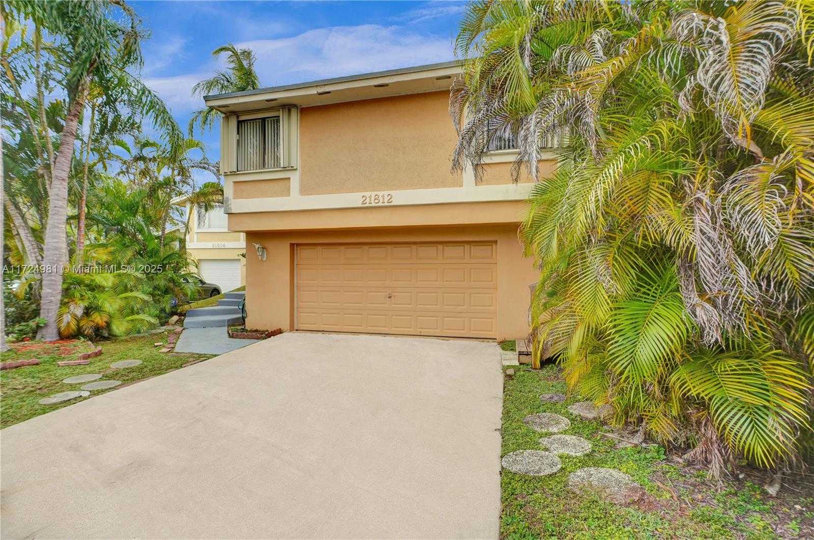 Small Image of 21812 SOUTH WEST 98TH PL, Cutler Bay Number 54