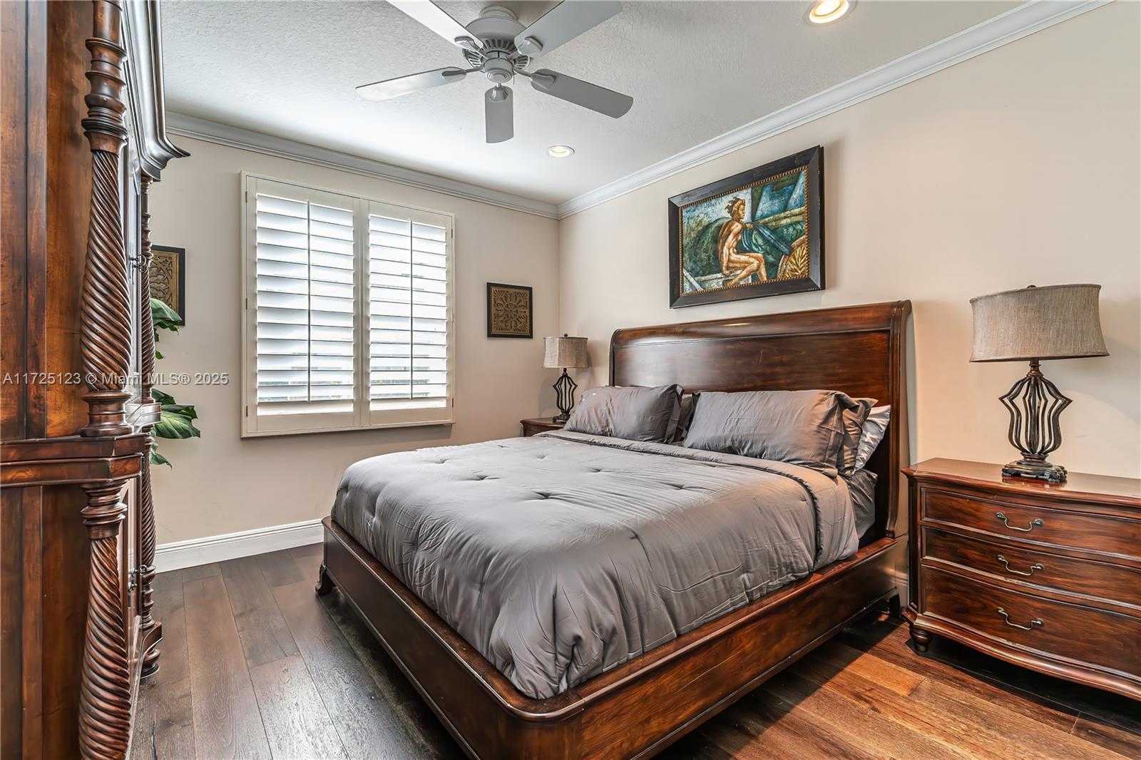 Small Image of 2900 WEST LAKE VISTA CIR, Davie Number 19