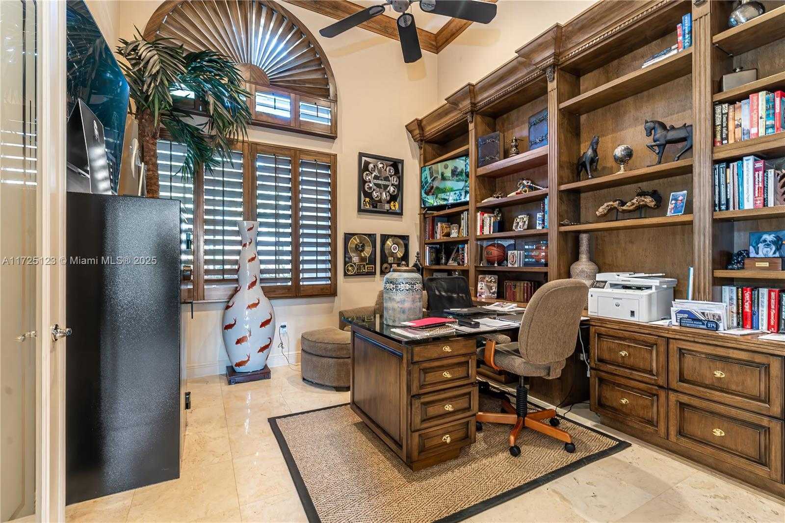 Small Image of 2900 WEST LAKE VISTA CIR, Davie Number 20