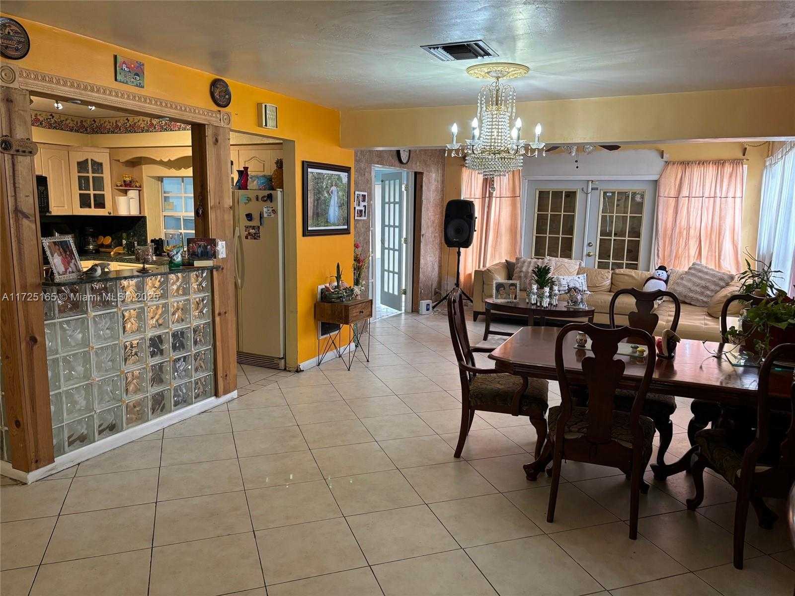 Small Image of 8471 NORTH WEST 16TH ST, Pembroke Pines Number 3