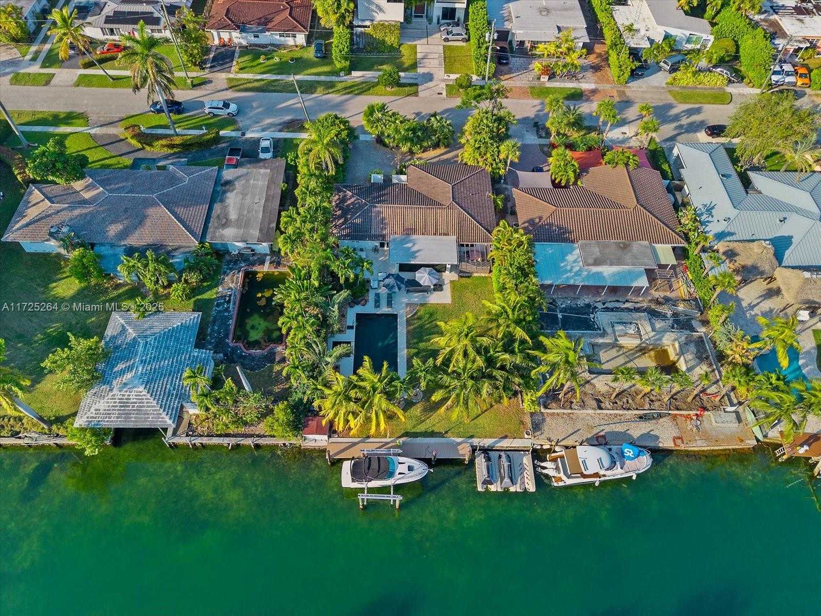 Small Image of 2104 NORTH EAST 124TH ST, North Miami Number 21