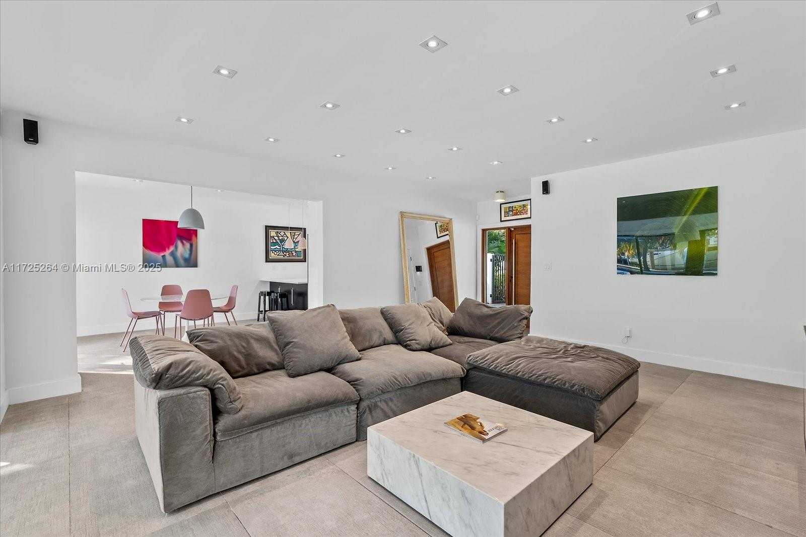 Small Image of 2104 NORTH EAST 124TH ST, North Miami Number 5