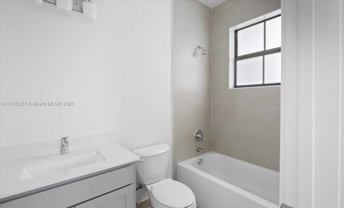 Small Image of 15875 SOUTH WEST 90TH AVE, Palmetto Bay Number 11
