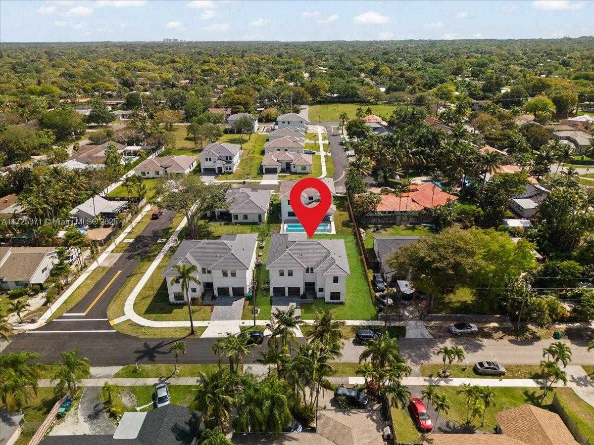 Small Image of 15875 SOUTH WEST 90TH AVE, Palmetto Bay Number 3
