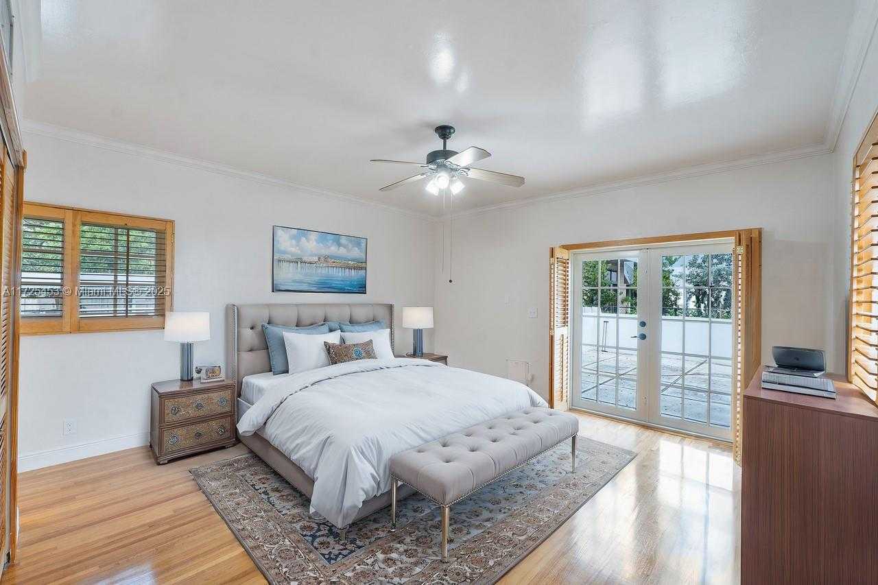 Small Image of 13000 OLD CUTLER RD, Pinecrest Number 11
