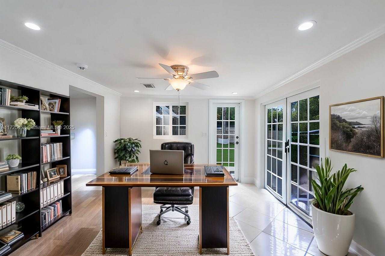 Small Image of 13000 OLD CUTLER RD, Pinecrest Number 13