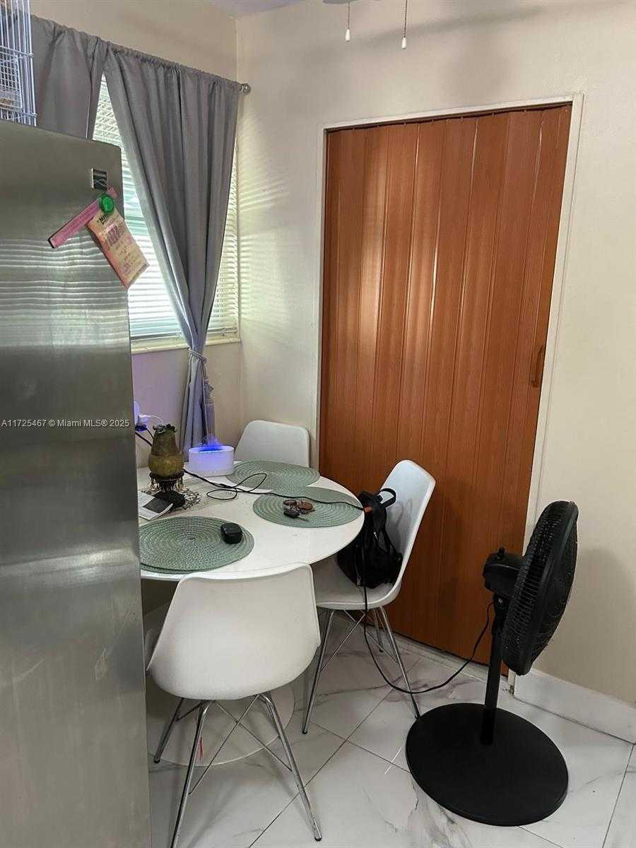Small Image of 2421 NORTH EAST 135TH LN, North Miami Beach Number 8