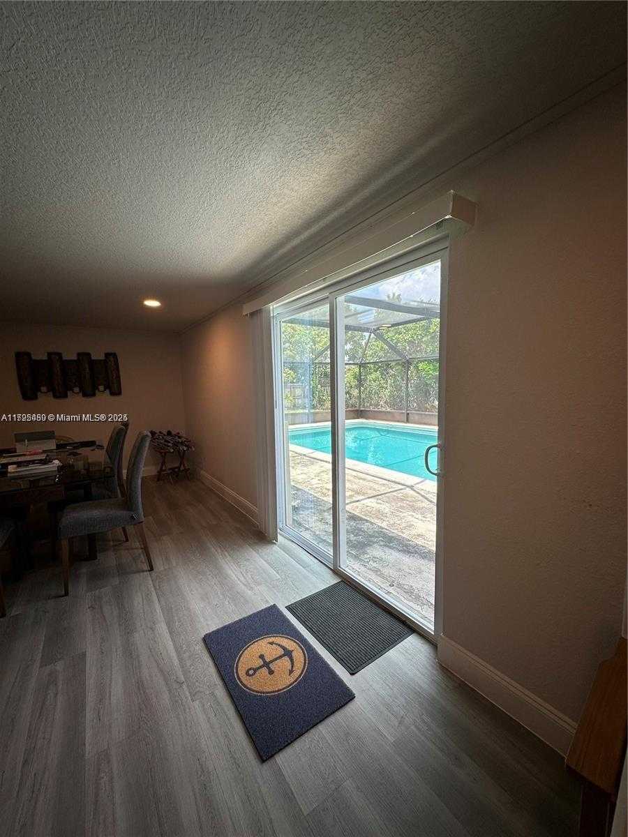 Small Image of 5561 SOUTH WEST 2ND CT, Plantation Number 12