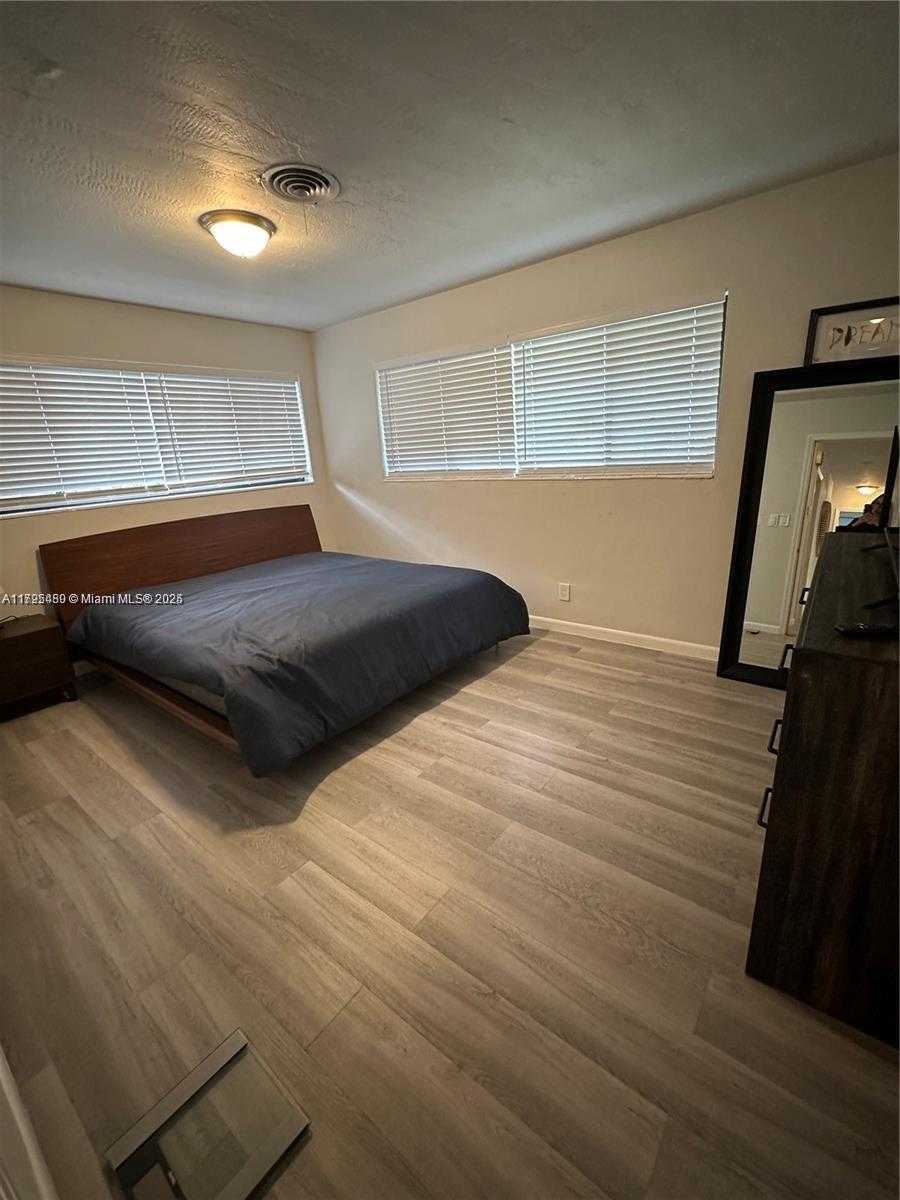 Small Image of 5561 SOUTH WEST 2ND CT, Plantation Number 14