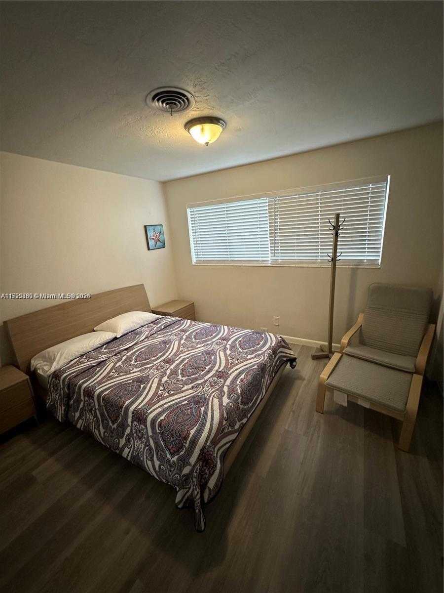 Small Image of 5561 SOUTH WEST 2ND CT, Plantation Number 16