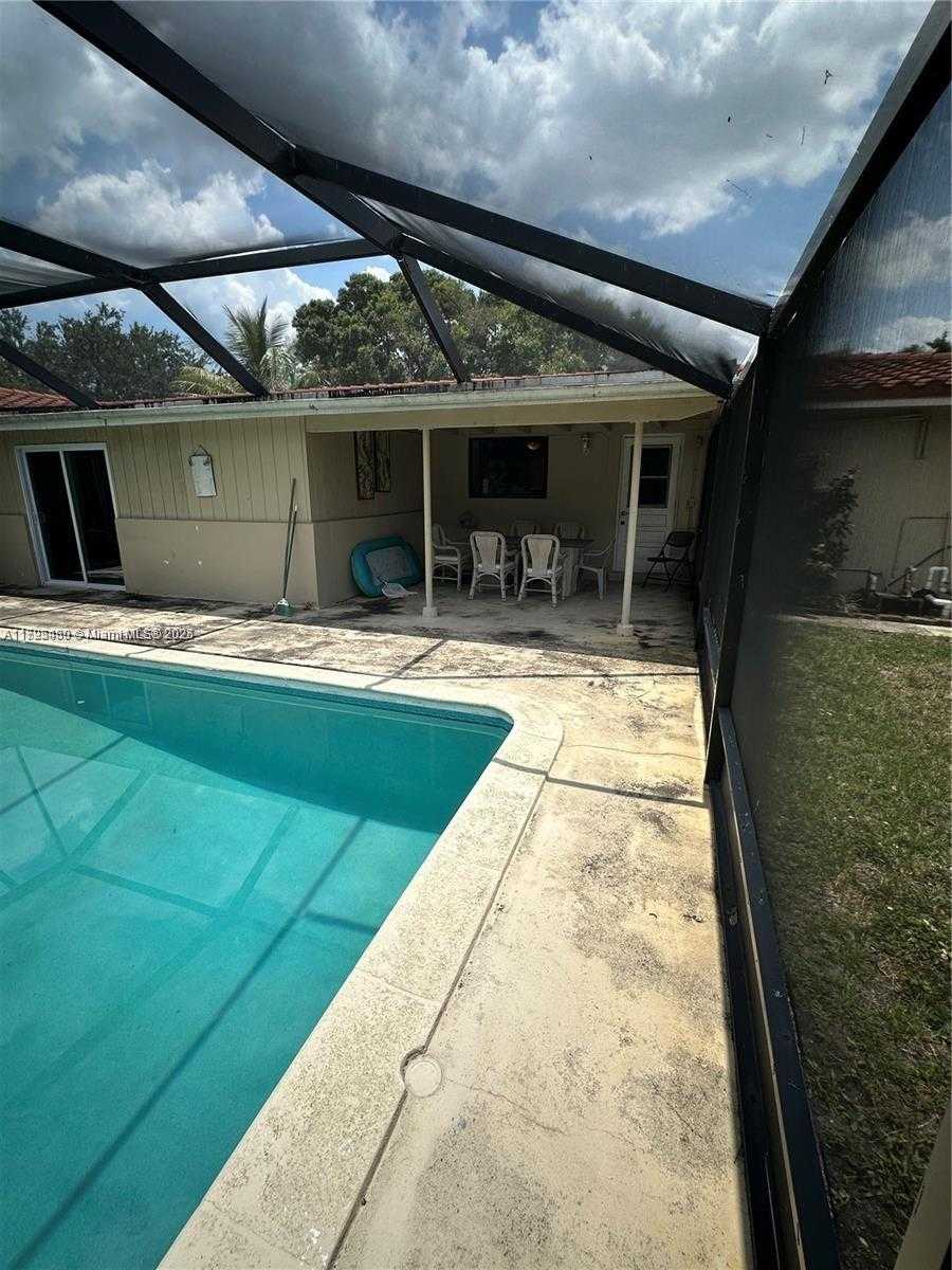 Small Image of 5561 SOUTH WEST 2ND CT, Plantation Number 29