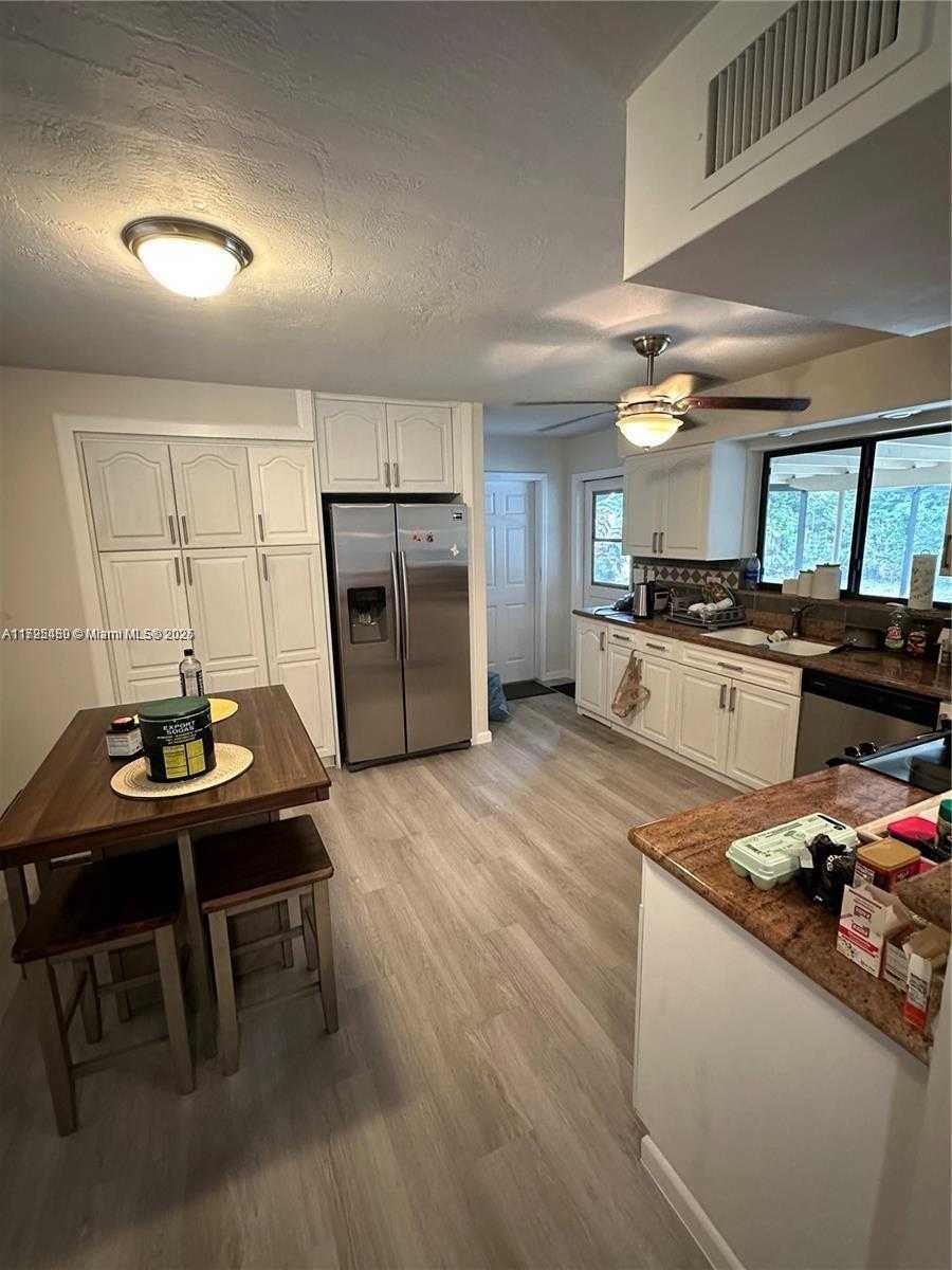 Small Image of 5561 SOUTH WEST 2ND CT, Plantation Number 8