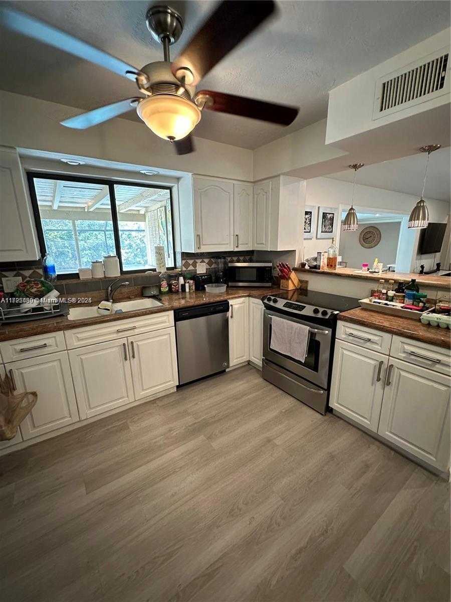 Small Image of 5561 SOUTH WEST 2ND CT, Plantation Number 9