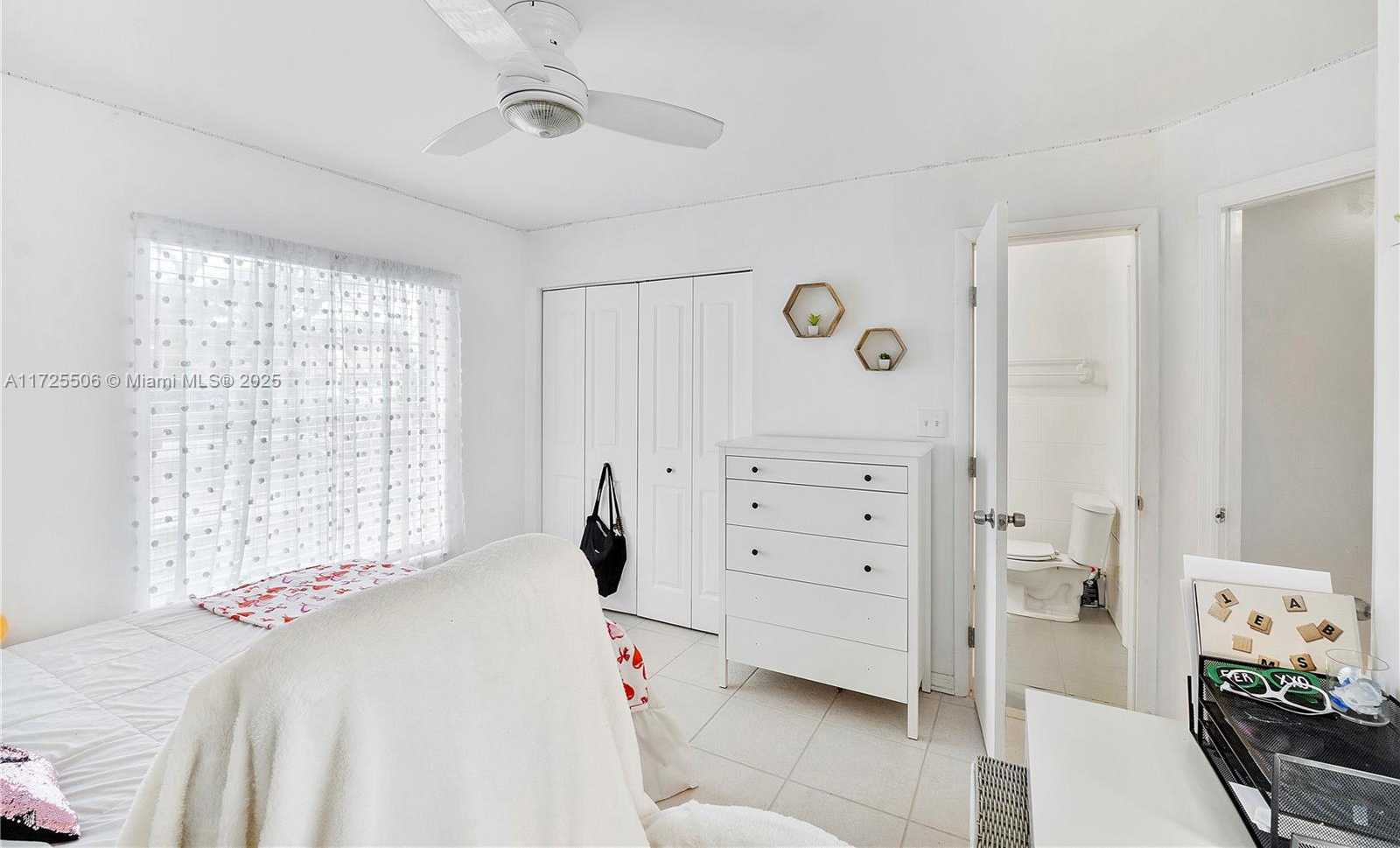 Small Image of 1921 SOUTH WEST 129TH TER, Miramar Number 46
