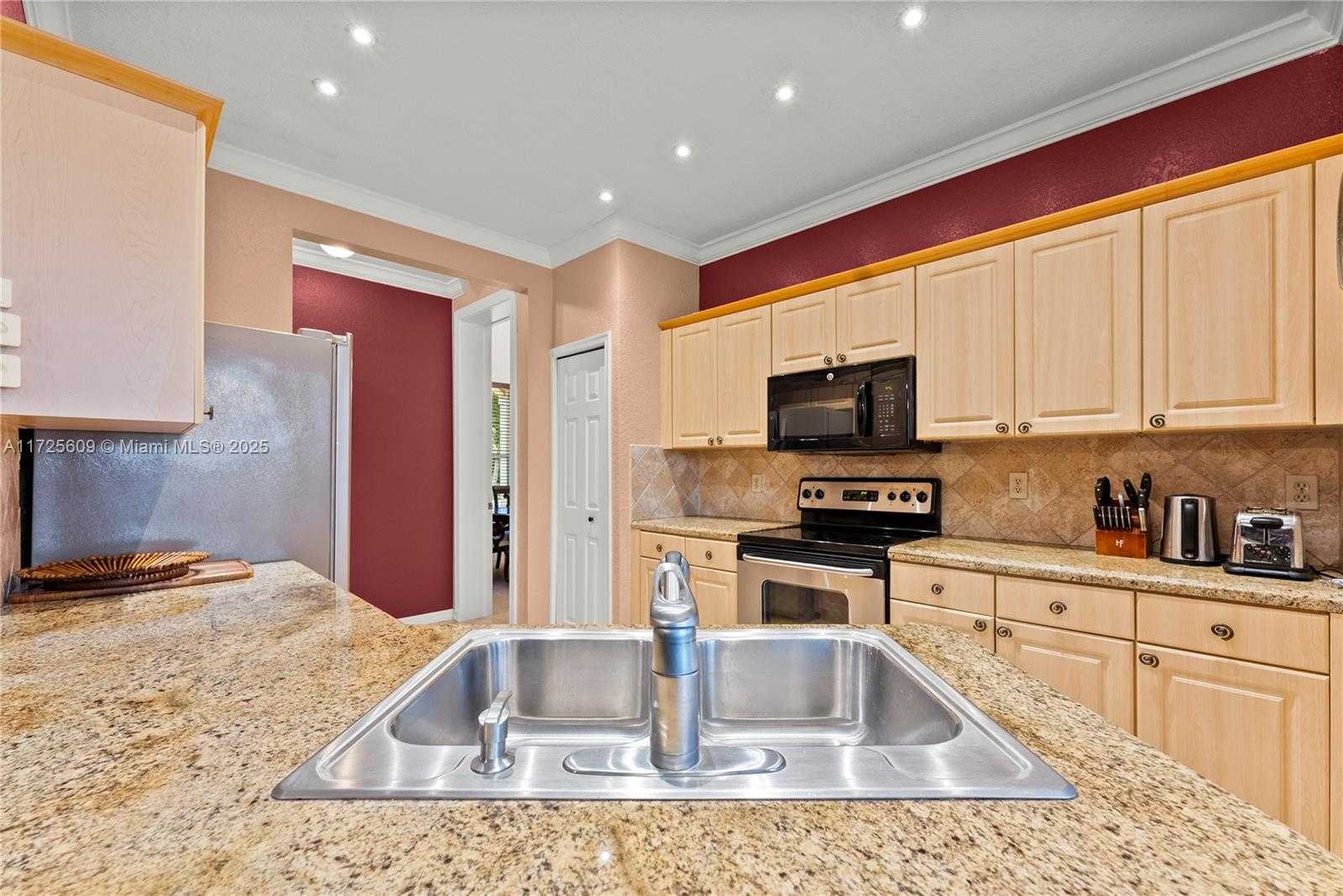 Small Image of 3482 COCO LAKE DR, Coconut Creek Number 14